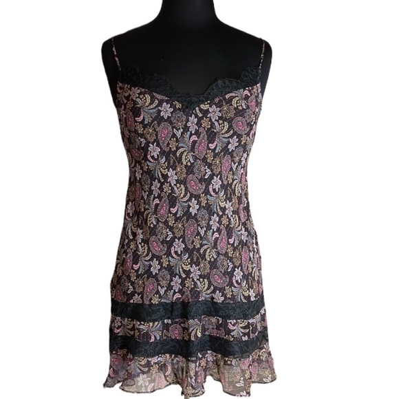 Victoria's Secret Mini Slip High Low Size Small - Picture 1 of 8